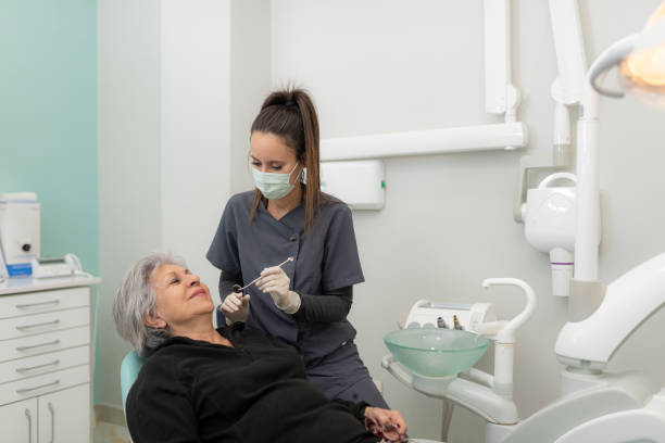 Best Emergency Treatment for Jaw Pain or Injury in Three Oaks, FL